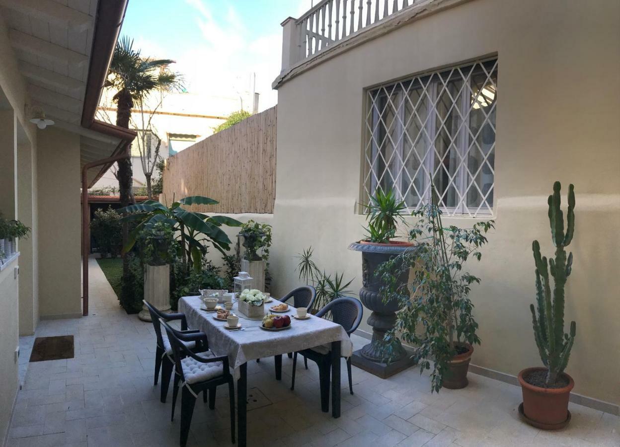 La Casa Di Anna Appartement Viareggio Buitenkant foto