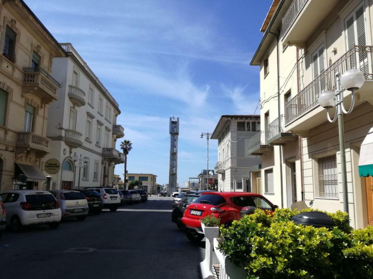 La Casa Di Anna Appartement Viareggio Buitenkant foto